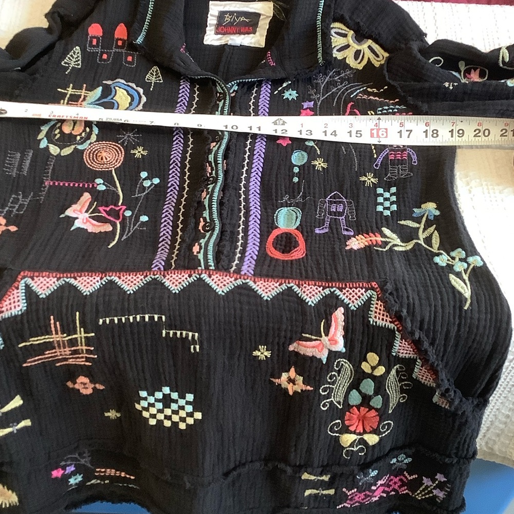 Johnny Was Black Embroidered Tunic size L - Picture 4 of 7